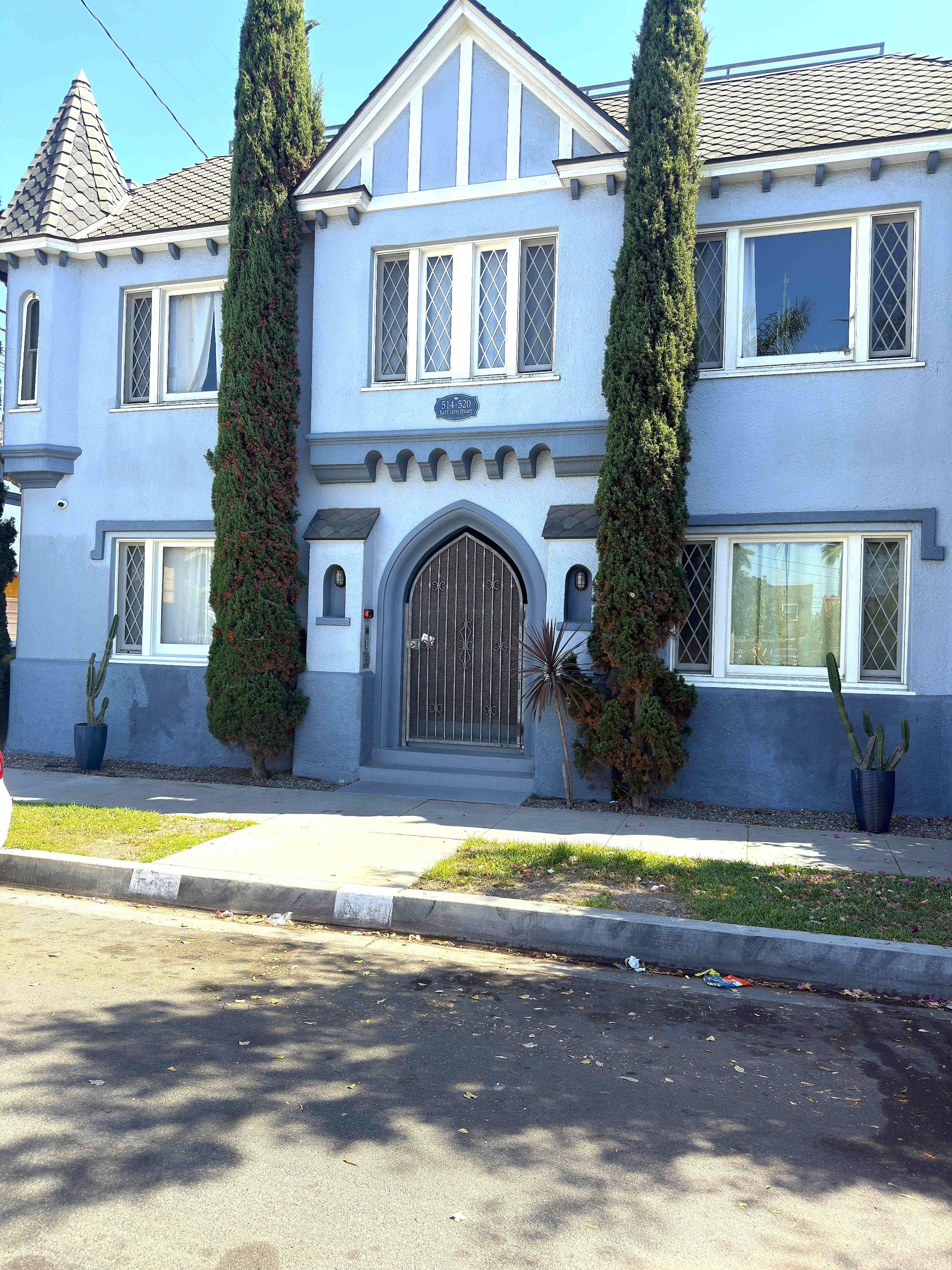 520 E 14th St.